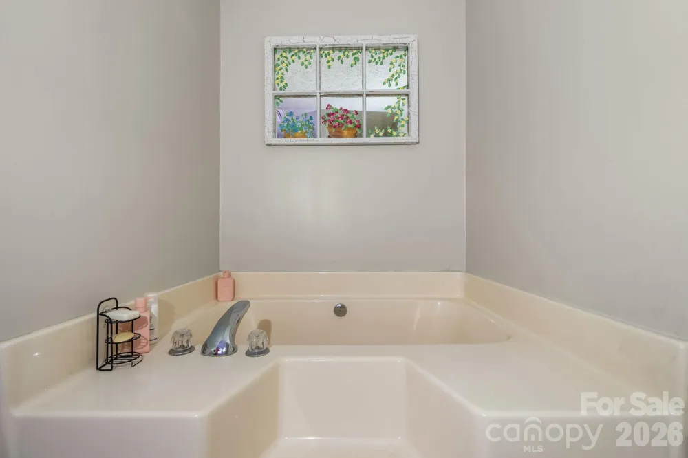 8791 Lisa Trail Connelly Springs, NC 28612