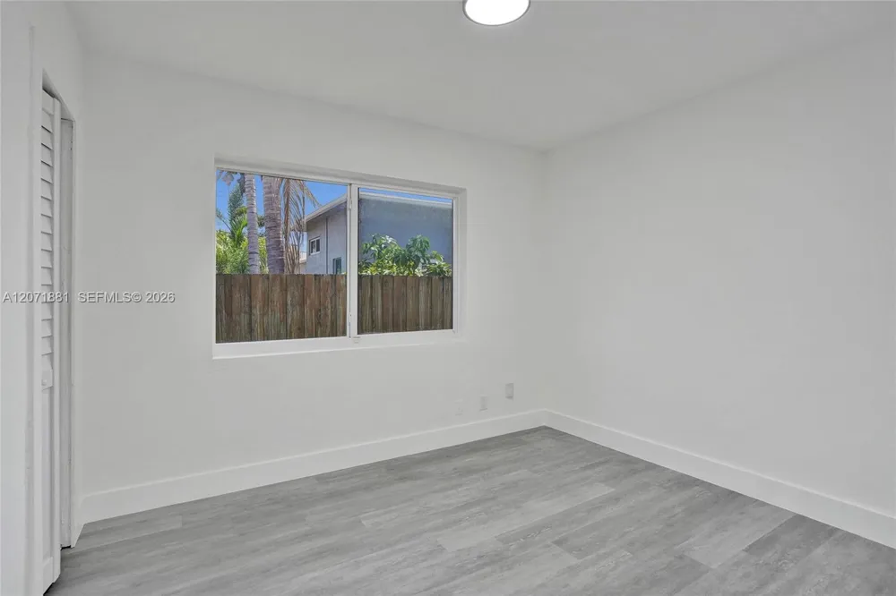811 Finley Ct Hollywood, FL 33020