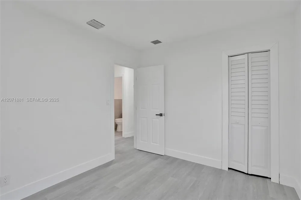 811 Finley Ct Hollywood, FL 33020