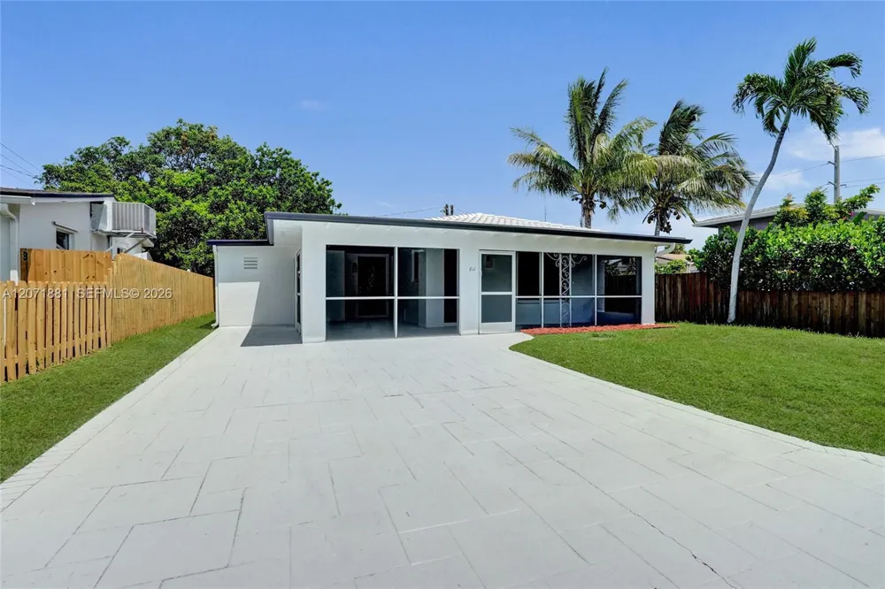 811 Finley Ct Hollywood, FL 33020