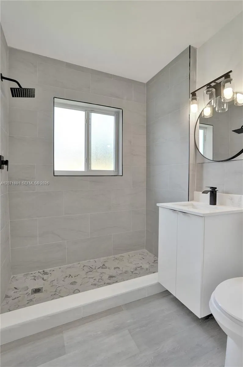 811 Finley Ct Hollywood, FL 33020