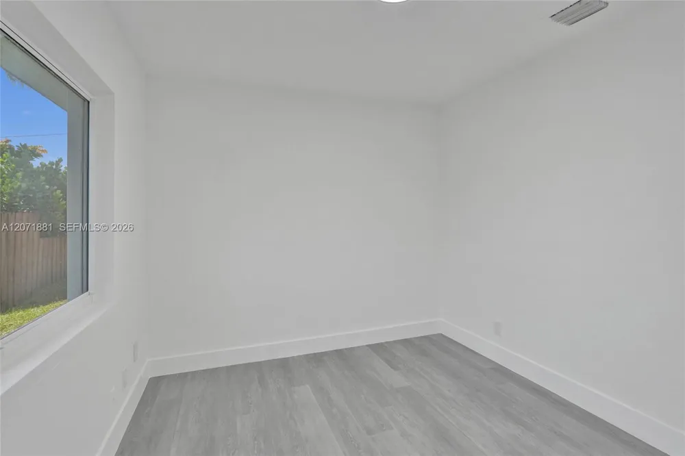 811 Finley Ct Hollywood, FL 33020