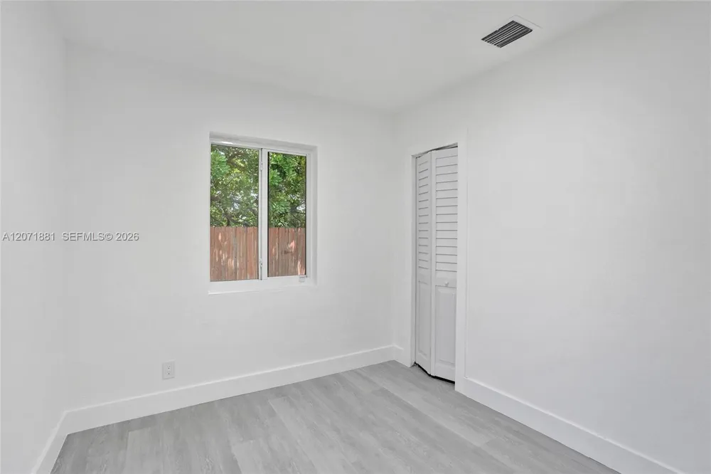 811 Finley Ct Hollywood, FL 33020