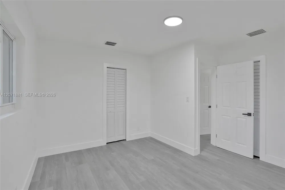 811 Finley Ct Hollywood, FL 33020