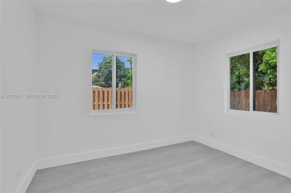 811 Finley Ct Hollywood, FL 33020