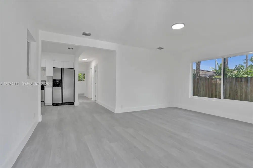 811 Finley Ct Hollywood, FL 33020