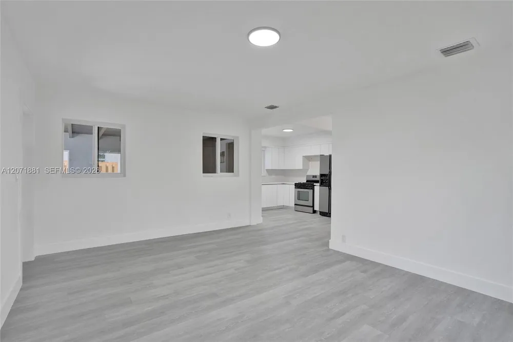 811 Finley Ct Hollywood, FL 33020