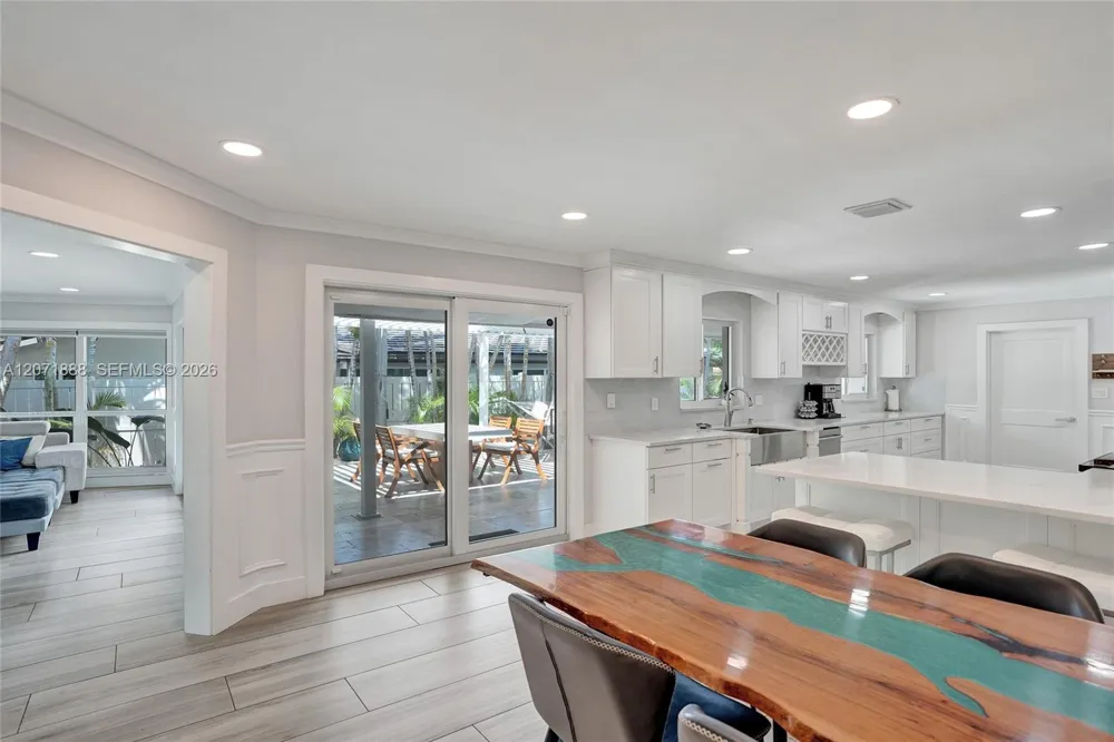 2615 NE 26th St Fort Lauderdale, FL 33305