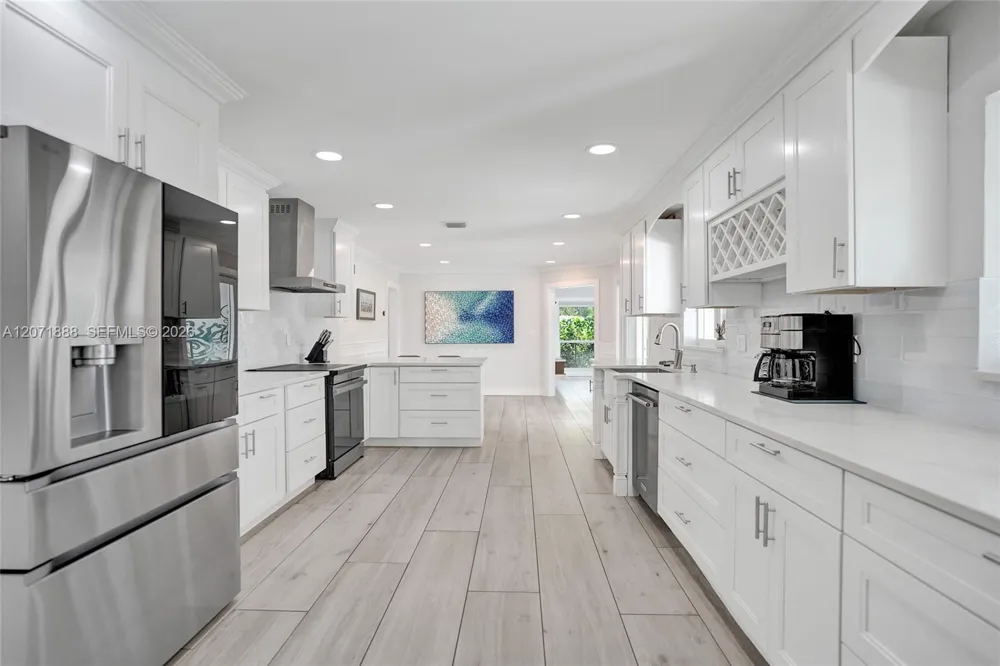 2615 NE 26th St Fort Lauderdale, FL 33305