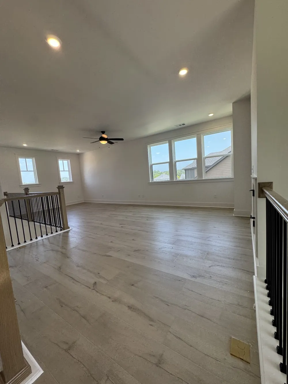 5060 Fairhaven Cir Thompsons Station, TN 37179