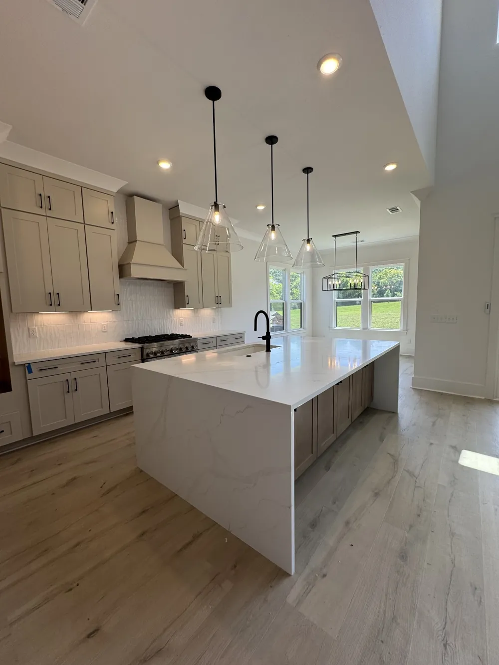 5060 Fairhaven Cir Thompsons Station, TN 37179
