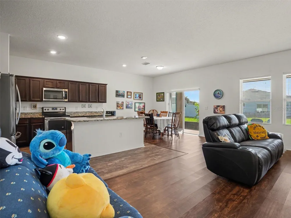 524 BLUE WATER COURT Haines City, FL 33844