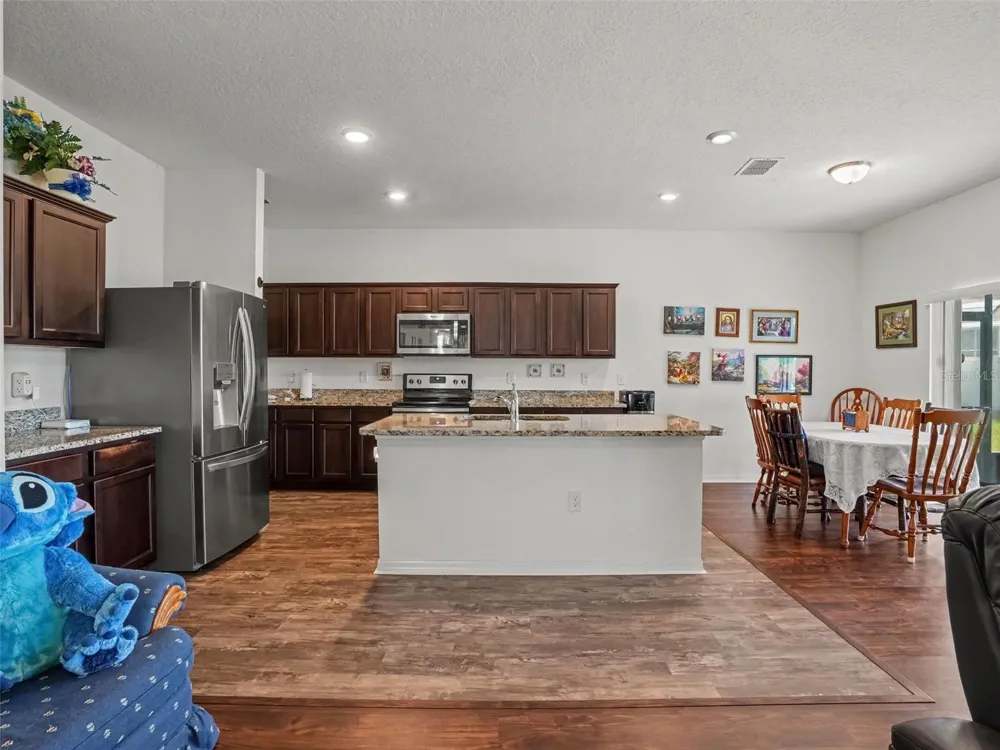 524 BLUE WATER COURT Haines City, FL 33844