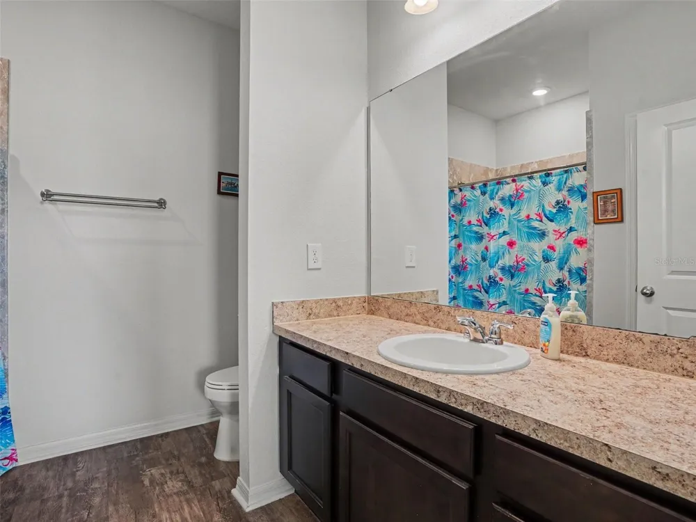 524 BLUE WATER COURT Haines City, FL 33844