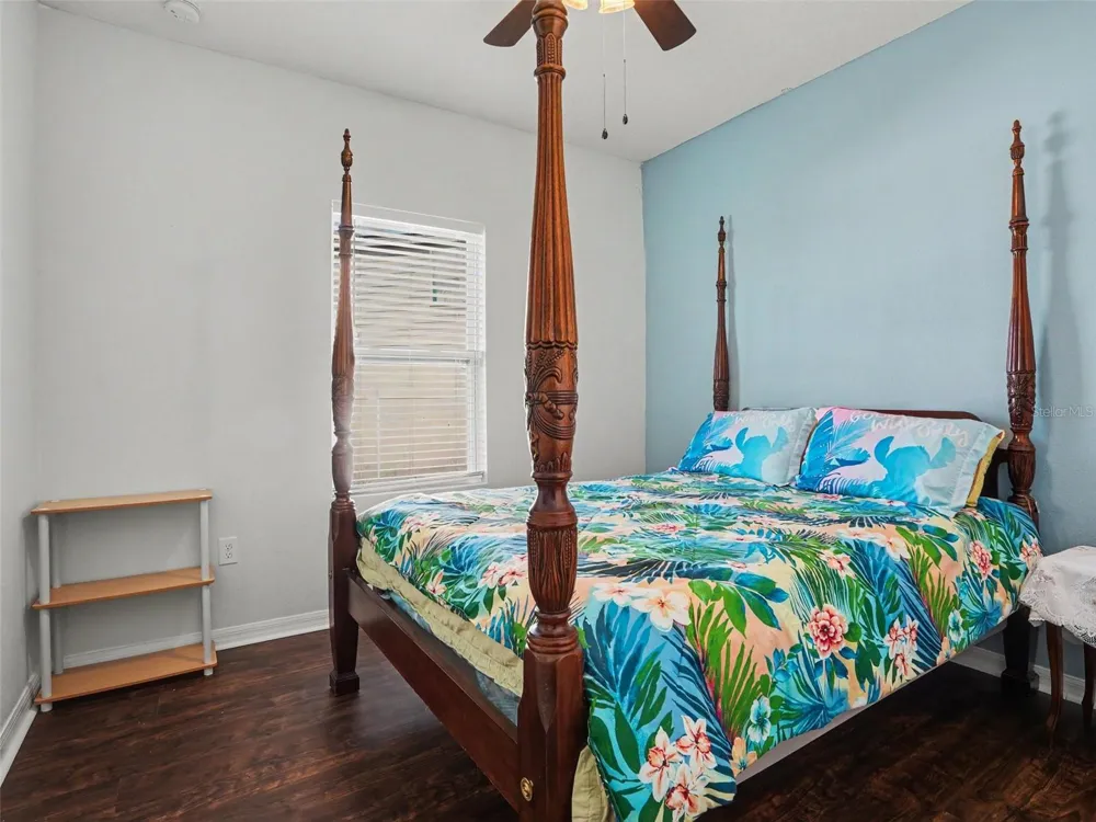 524 BLUE WATER COURT Haines City, FL 33844