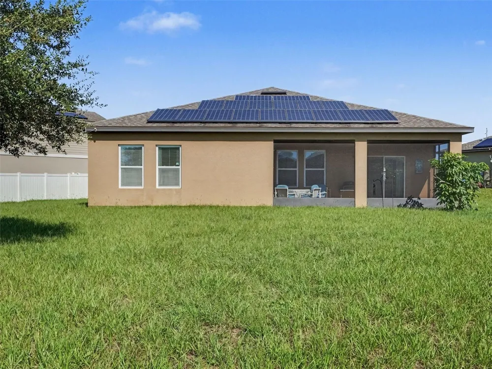 524 BLUE WATER COURT Haines City, FL 33844