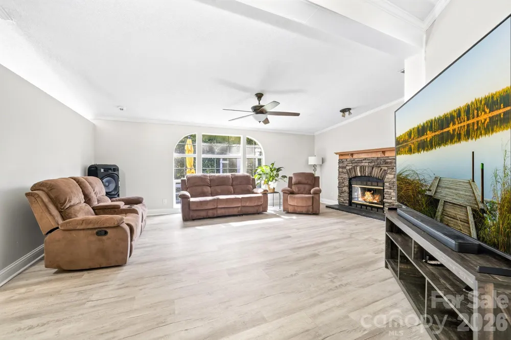 409 Helton Road Cherryville, NC 28021