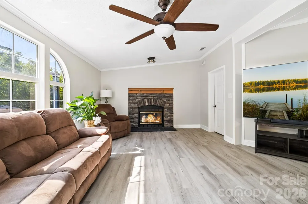 409 Helton Road Cherryville, NC 28021