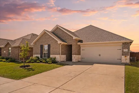772 Soar Sky Way