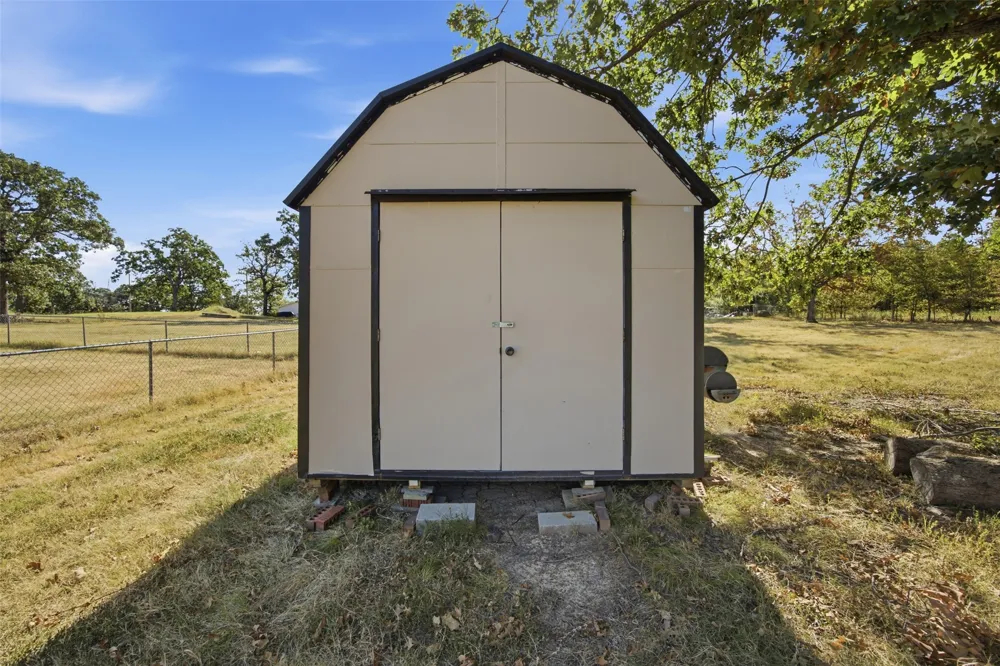 399 Redbird Drive McAlester, OK 74501