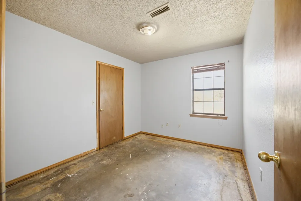 399 Redbird Drive McAlester, OK 74501