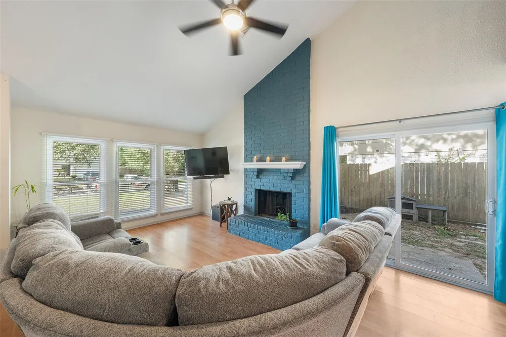 3223 Holly Green Drive Kingwood, TX 77339