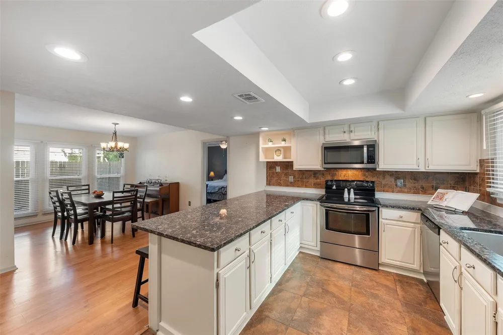 3223 Holly Green Drive Kingwood, TX 77339
