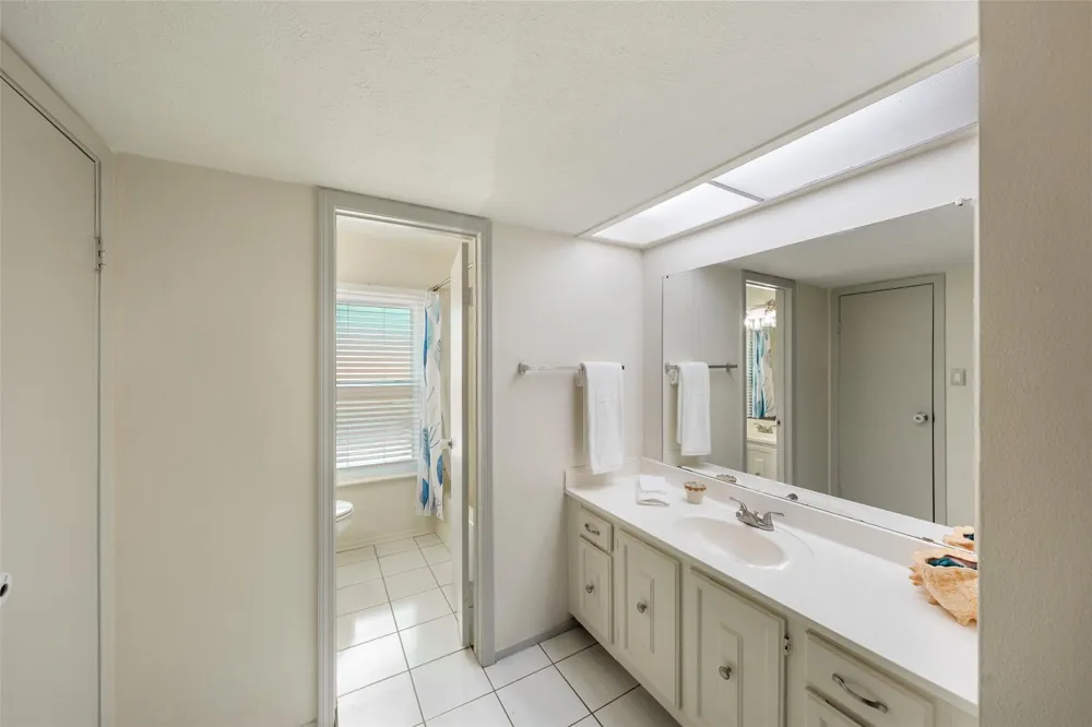 3223 Holly Green Drive Kingwood, TX 77339