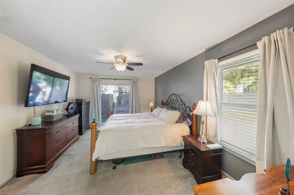 3223 Holly Green Drive Kingwood, TX 77339