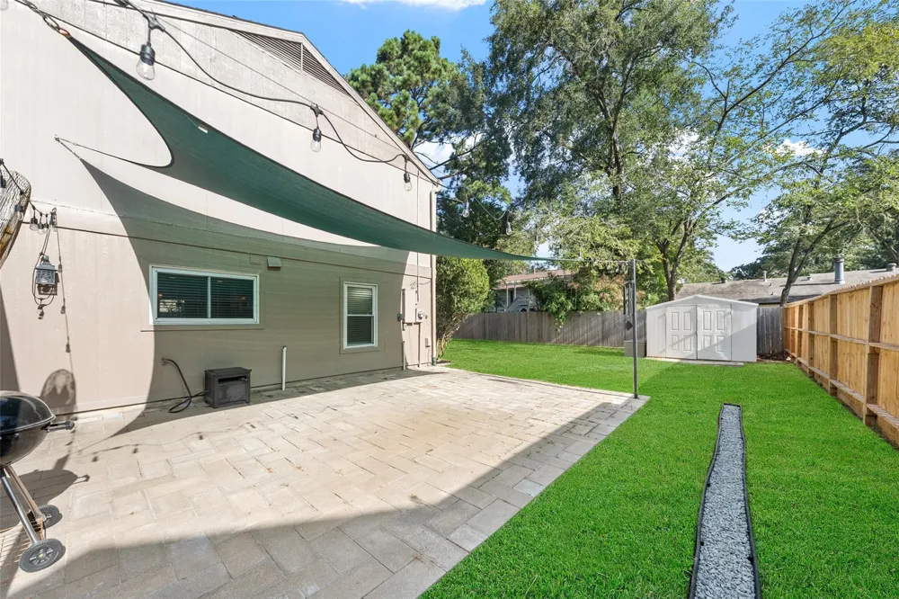3223 Holly Green Drive Kingwood, TX 77339