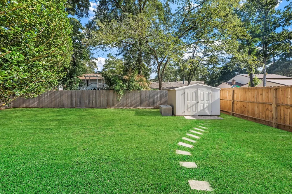 3223 Holly Green Drive Kingwood, TX 77339