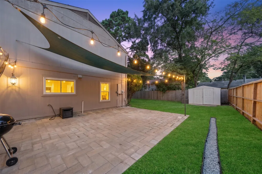 3223 Holly Green Drive Kingwood, TX 77339