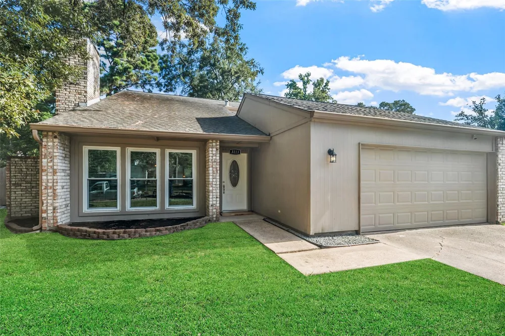 3223 Holly Green Drive Kingwood, TX 77339