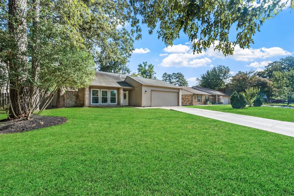 3223 Holly Green Drive Kingwood, TX 77339