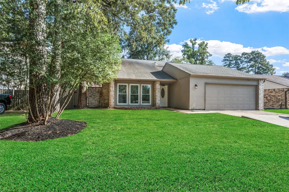 3223 Holly Green Drive Kingwood, TX 77339