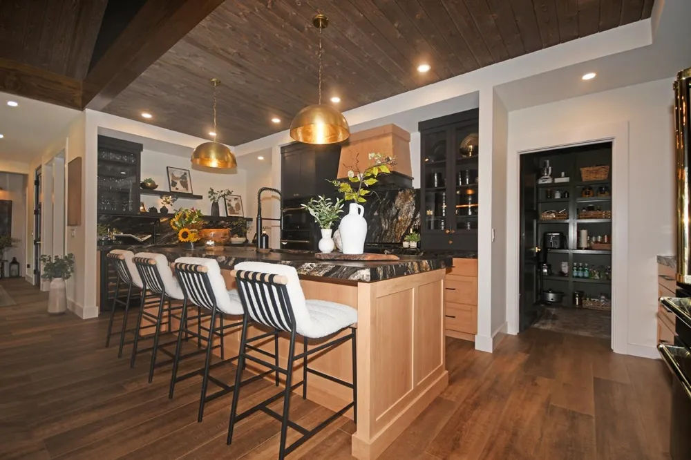 11269 Cedar Valley Ridge Drive Long Lake Township, MI 49684
