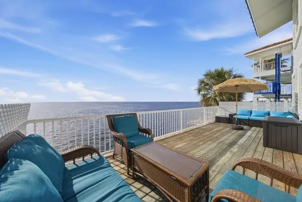 6421 DRIFTWOOD DRIVE Hudson, FL 34667