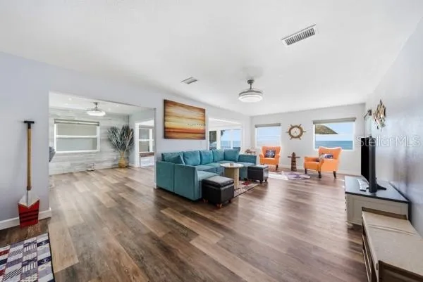 6421 DRIFTWOOD DRIVE Hudson, FL 34667