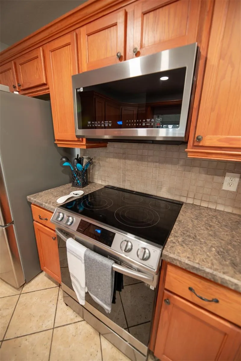 2613 SUMMIT STREET Palm Harbor, FL 34683
