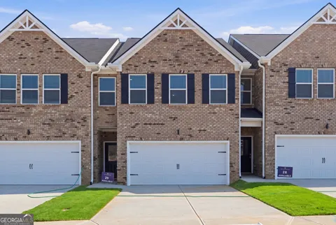 3652 PARKWAY JAMES DR