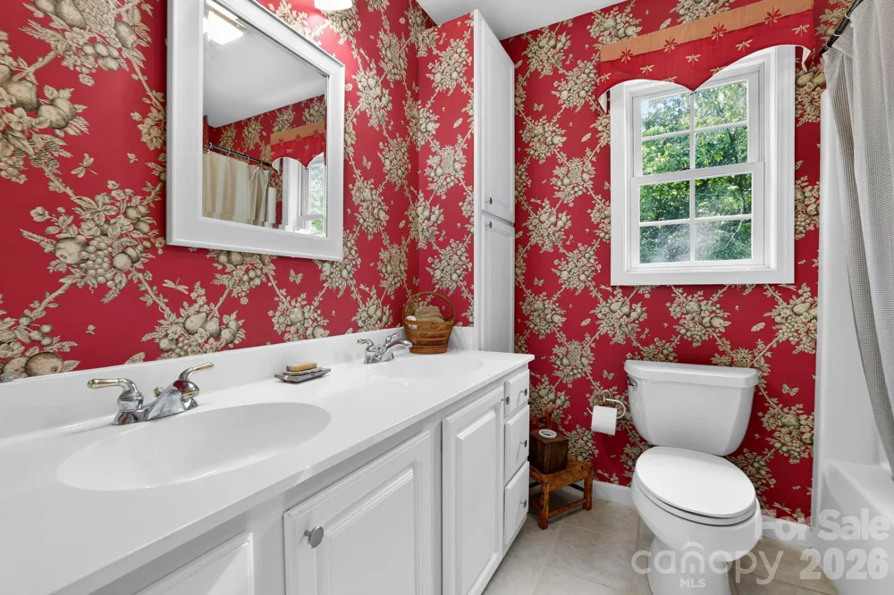 254 Kanuga Forest Drive Hendersonville, NC 28739