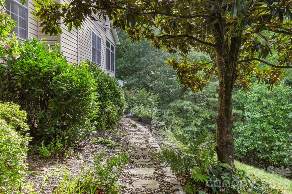 254 Kanuga Forest Drive Hendersonville, NC 28739
