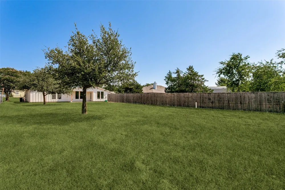 639 Matador Oak Point, TX 75068