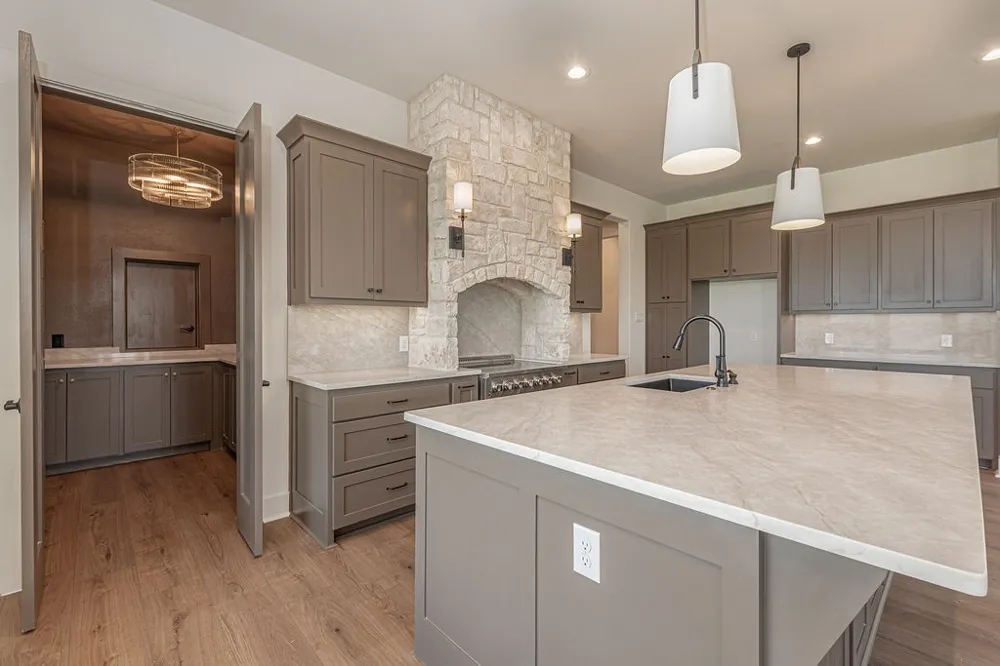 19498 TX-34 Highway Terrell, TX 75161