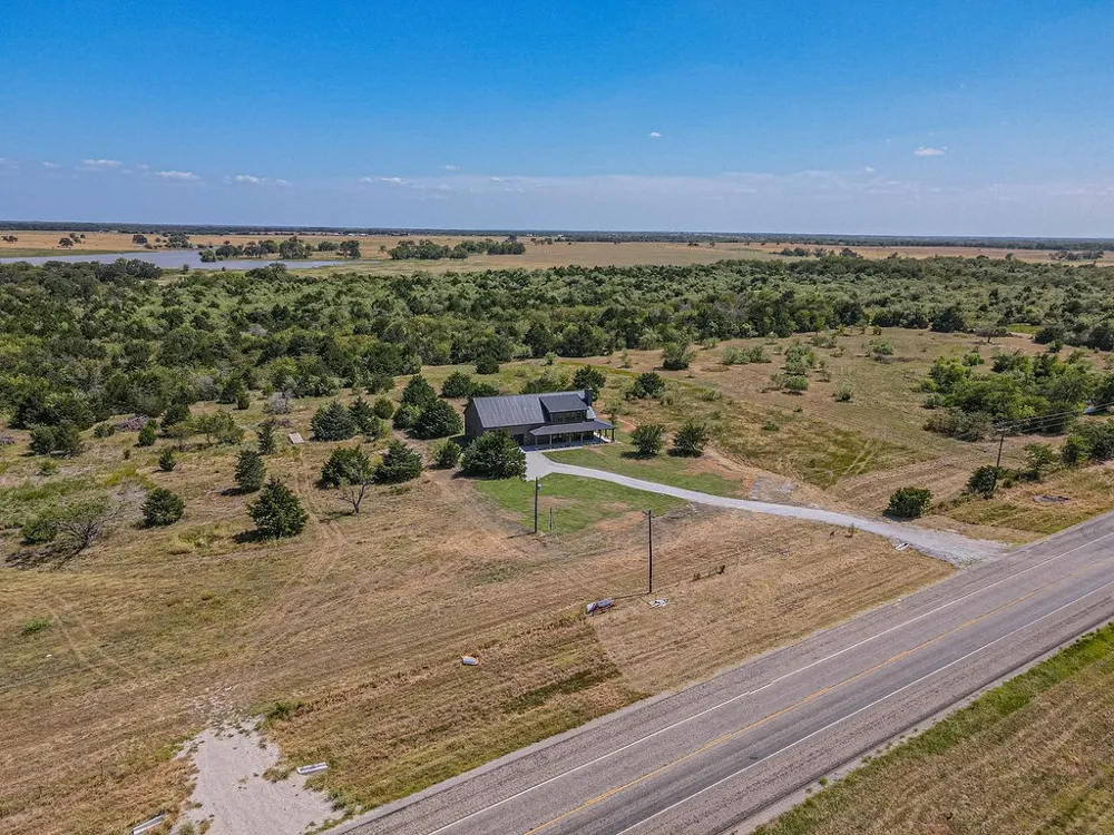 19498 TX-34 Highway Terrell, TX 75161