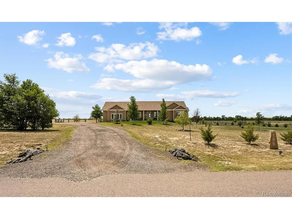 156 W 8th Avenue Byers, CO 80103