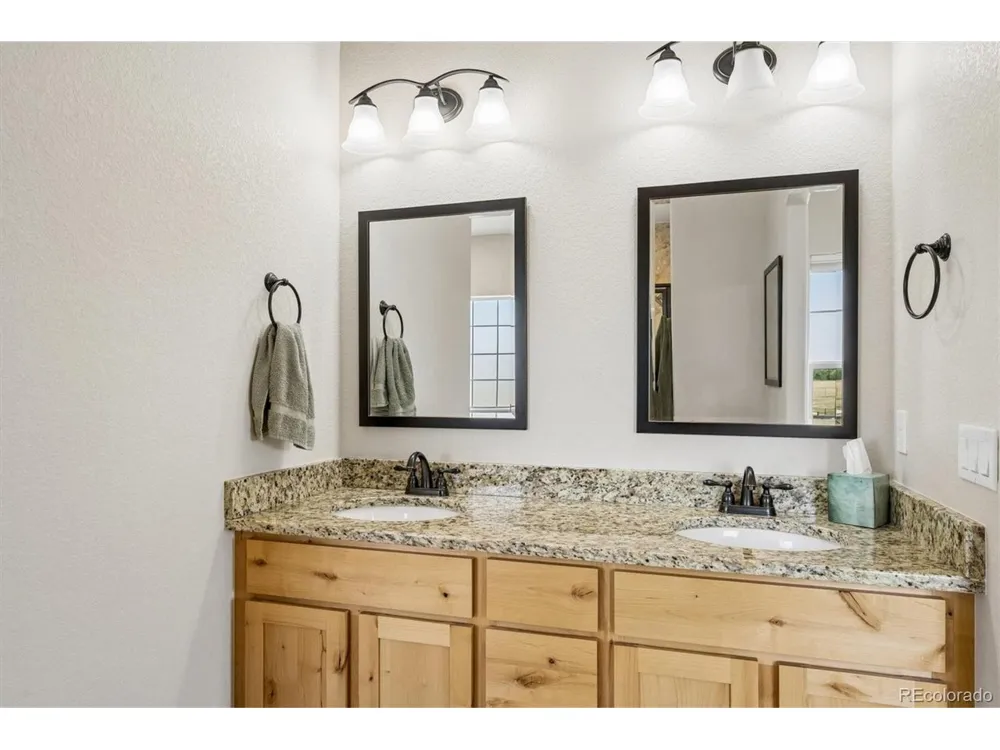156 W 8th Avenue Byers, CO 80103