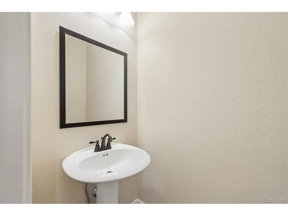156 W 8th Avenue Byers, CO 80103