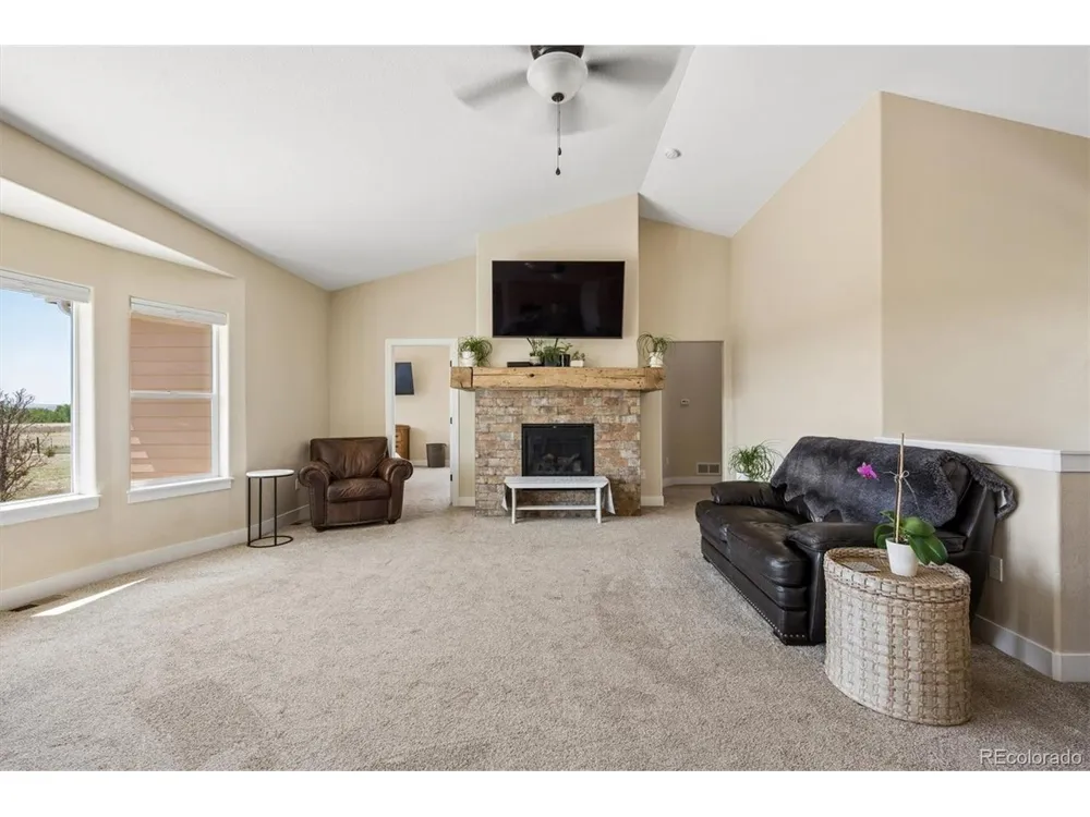 156 W 8th Avenue Byers, CO 80103