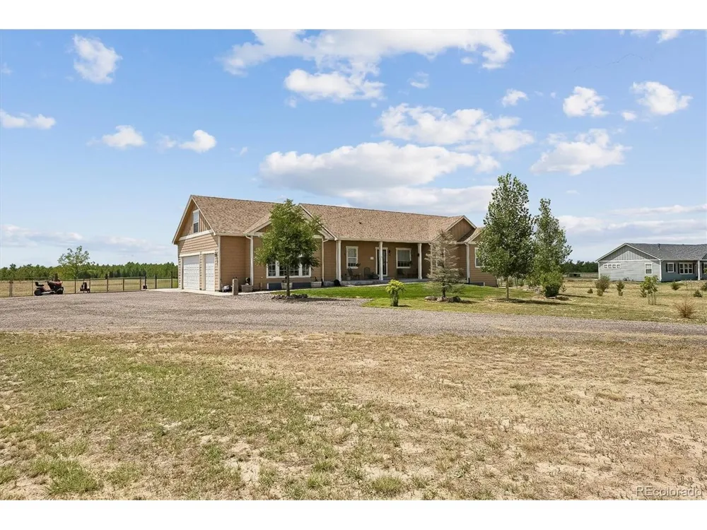 156 W 8th Avenue Byers, CO 80103